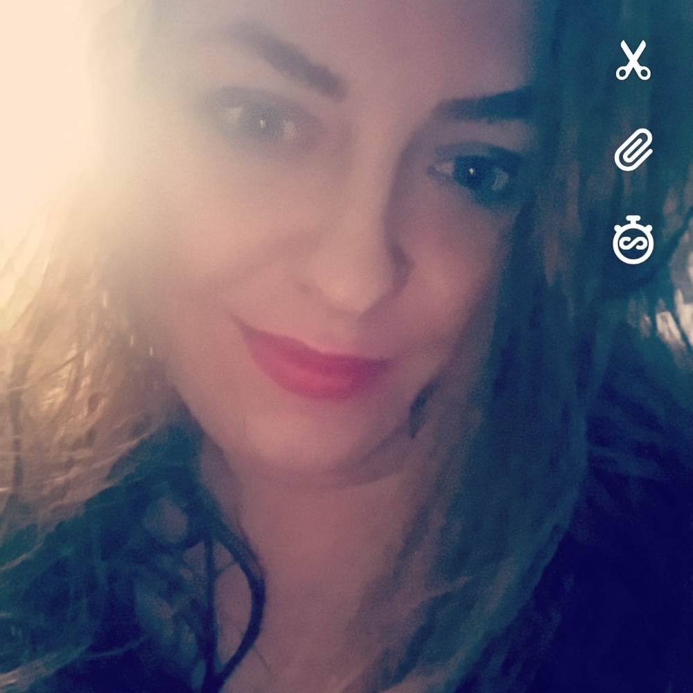 Meet your Posher, Desirae